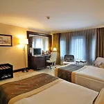 Ck ファラビ ホテル 4*