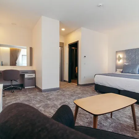 Ck Farabi אנקרה